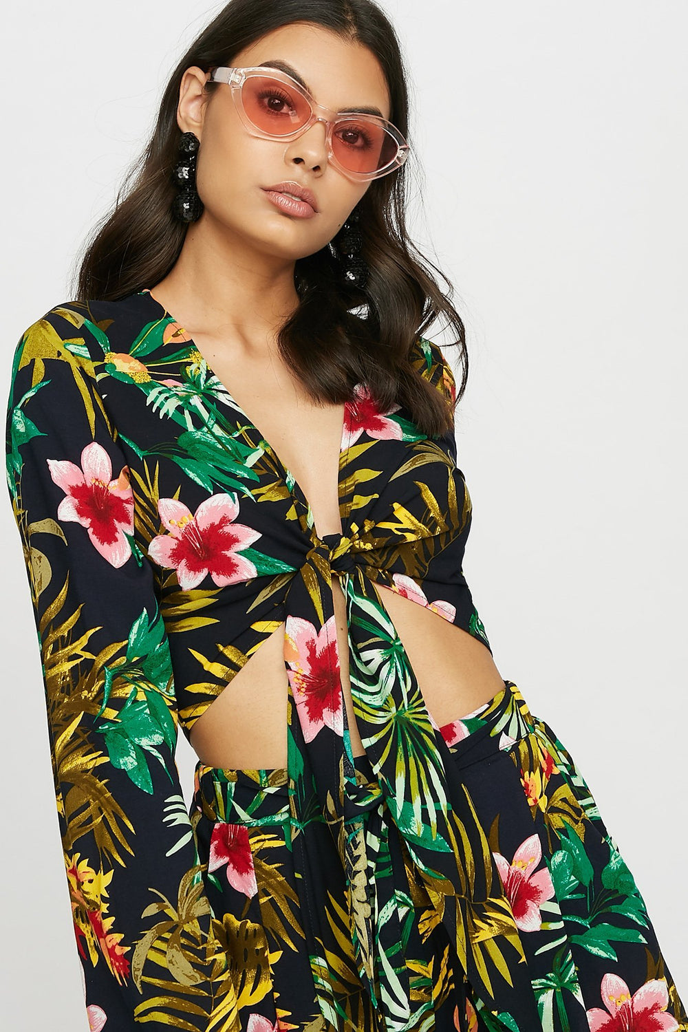Women Floral Front-Knot Cropped Long Sleeve Black