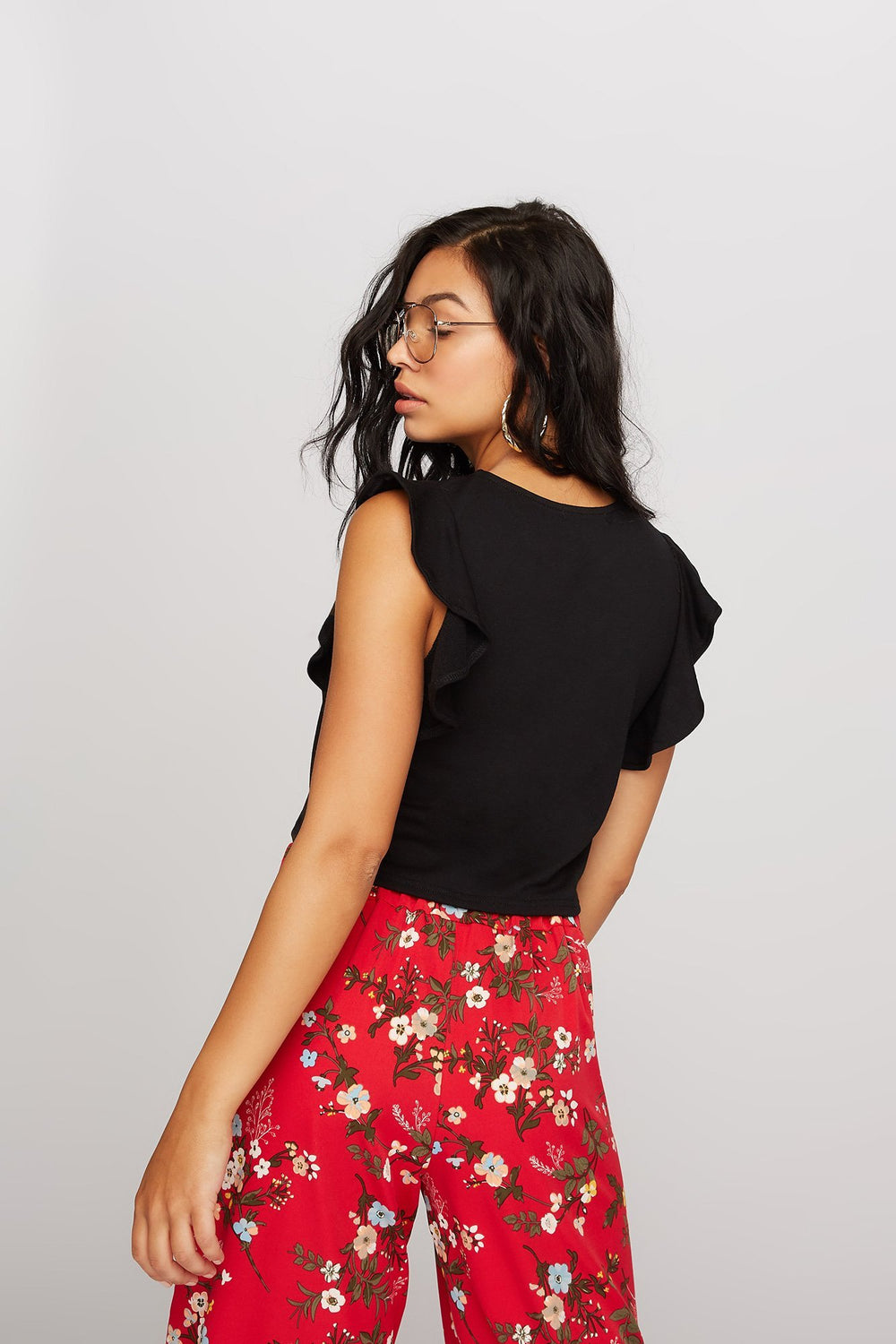 Women Ruffle Cropped Sweater Black