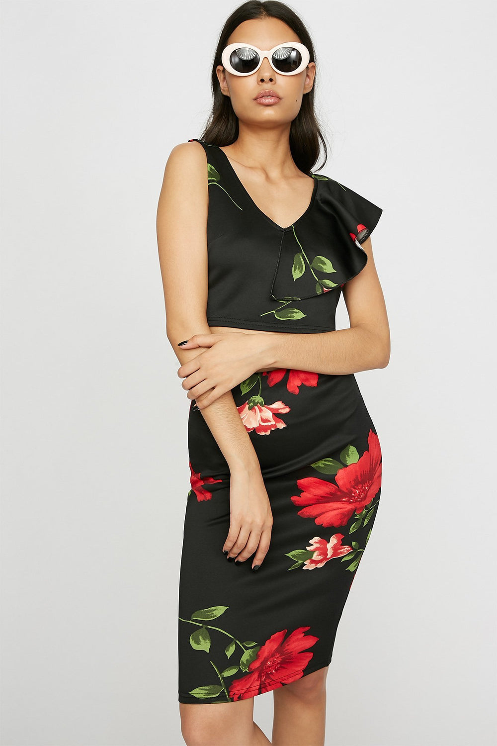 Women V-Neck Ruffle Floral Cropped Tank Black