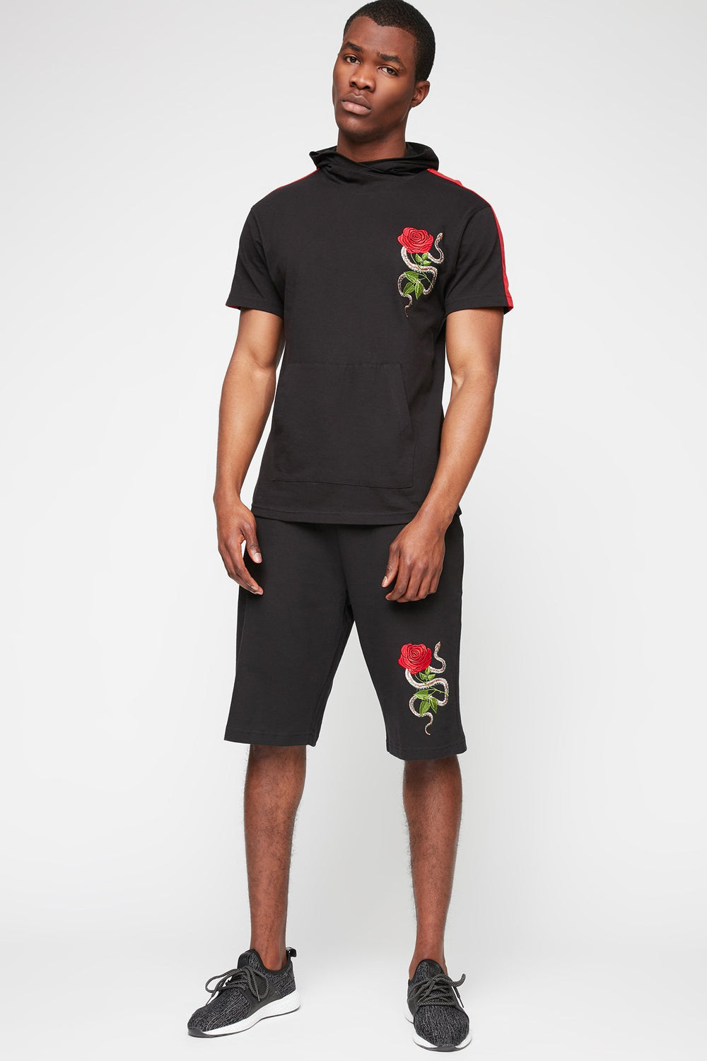 Men Embroidered Snake & Rose Drawstring Fleece Short Black