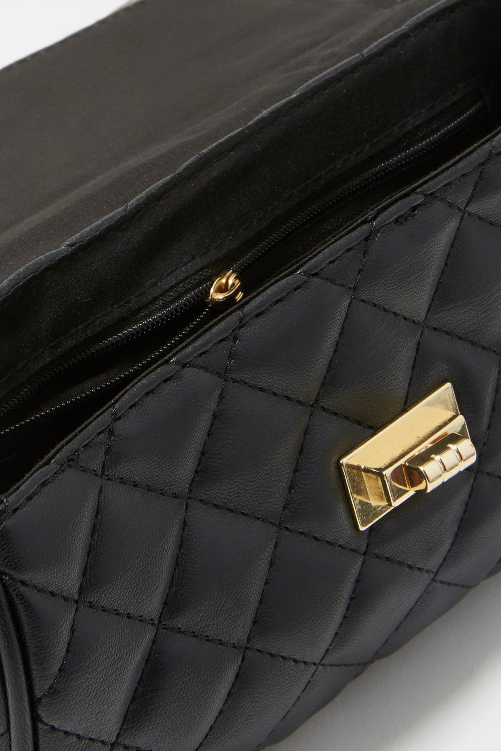 Women Faux-Leather Quilted Buckle Fanny Pack Black