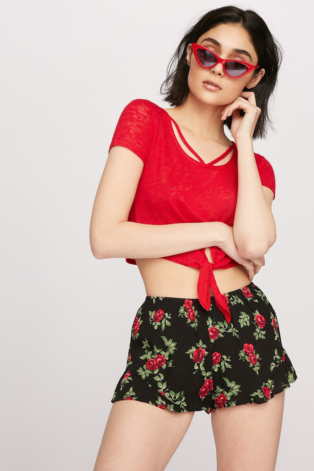 Women Floral Ruffle Lightweight Pull-On Short Black
