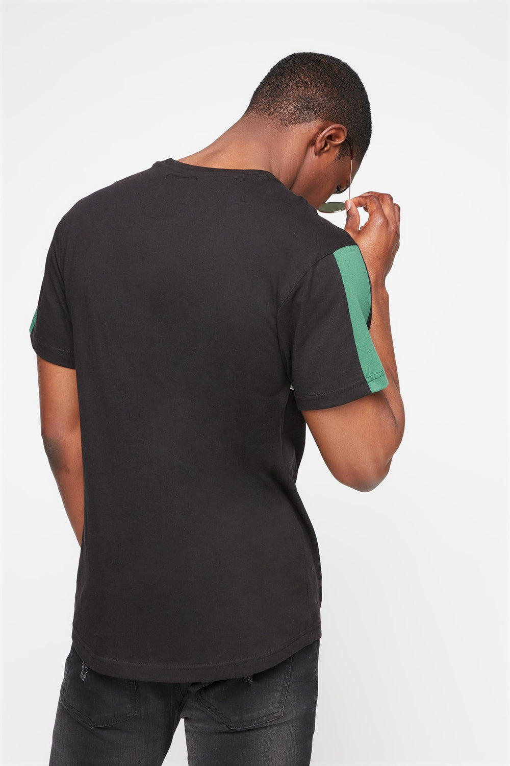 Men Front-Zip Snake Box Logo Graphic T-Shirt Black