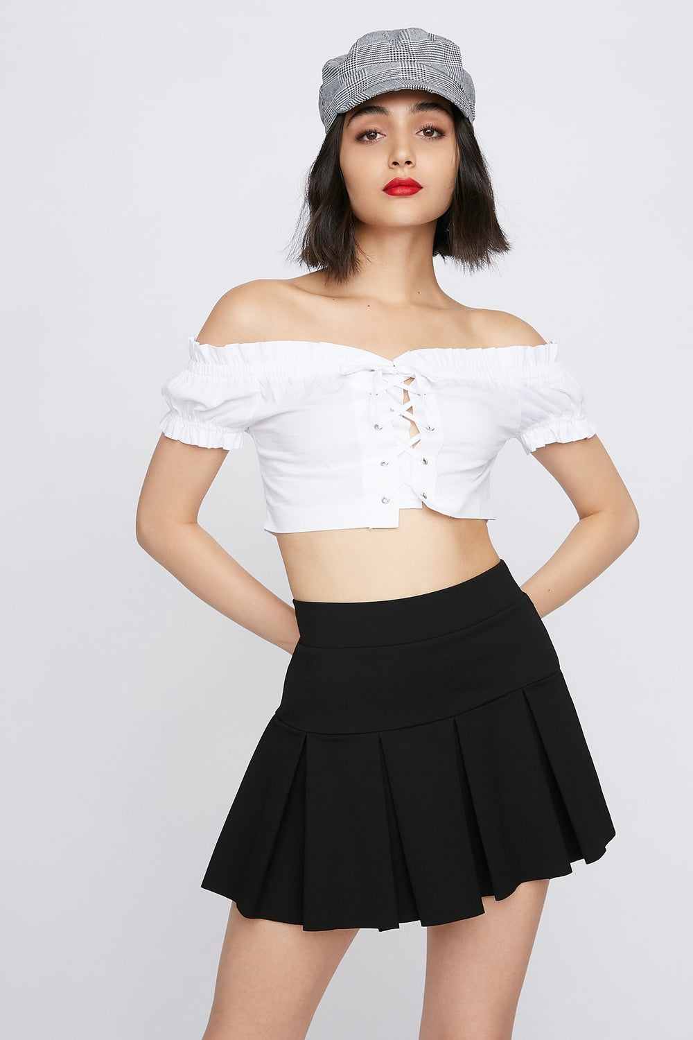 Women High-Rise Pleated Skirt Black