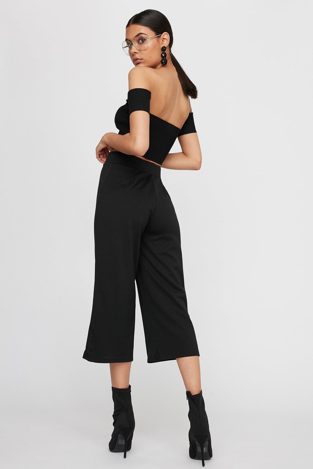 Women High-Rise Zipper Culotte Pant Black