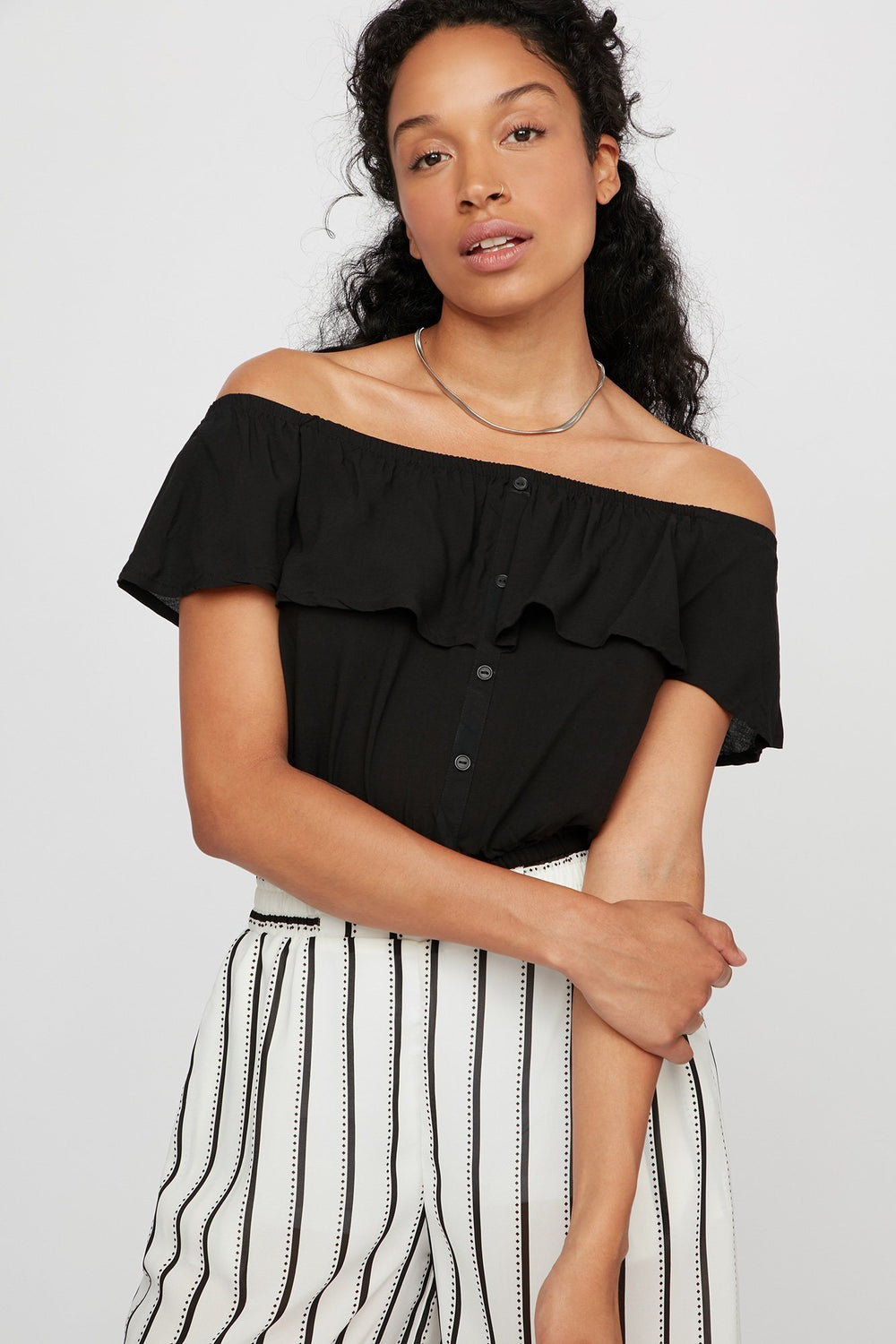 Women Off The Shoulder Button-Up Ruffle Cropped Blouse Black