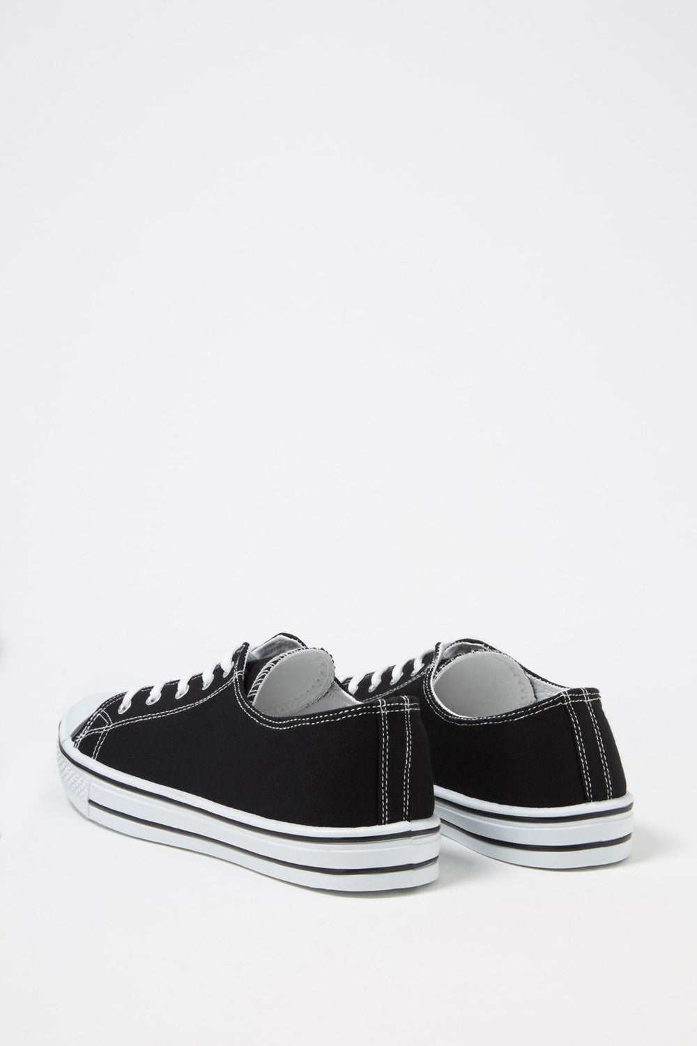 Women Original Canvas Lace-Up Sneaker Black