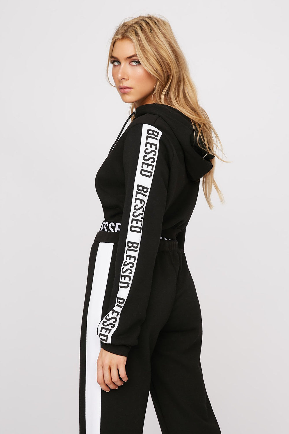 Women Side Stripe Fleece Cropped Graphic Drawstring Popover Hoodie Black
