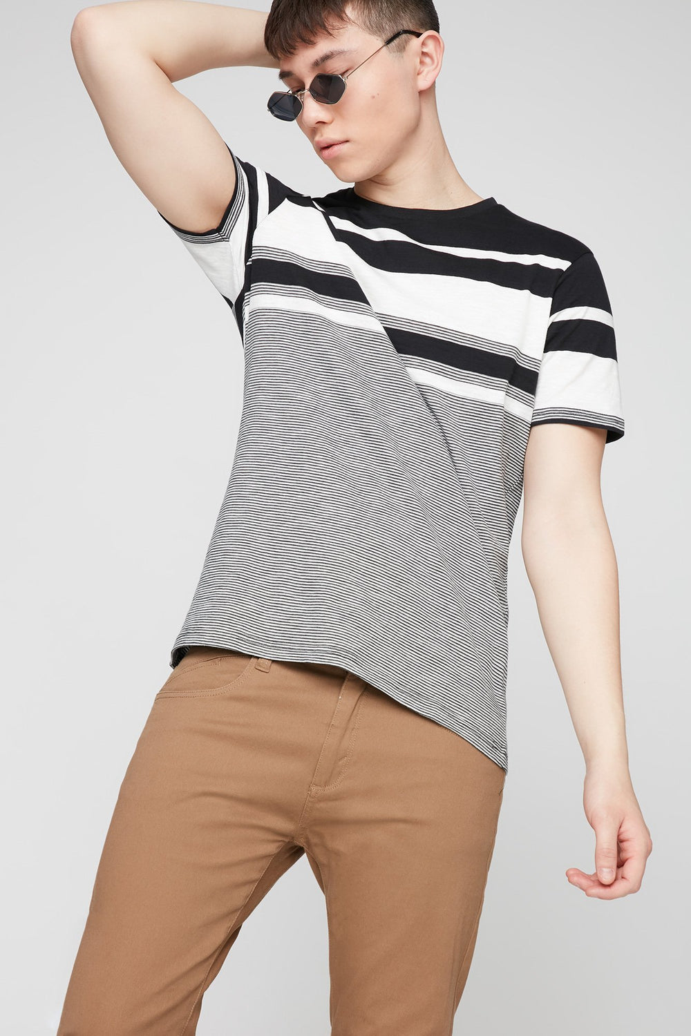 Men Striped Crewneck T-Shirt Black