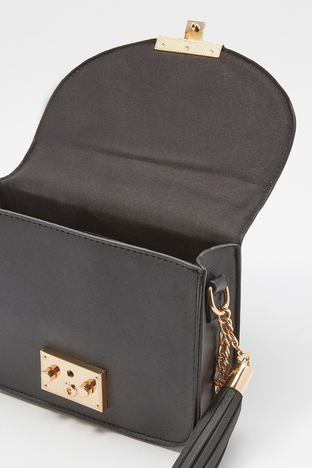 Women Tassel Chain-Link Structured Crossbody Bag Black