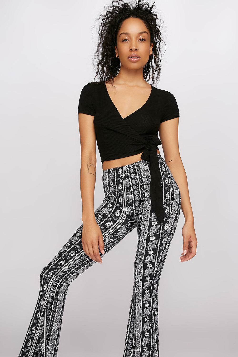 Women V-Neck Ribbed Self-Tie Cropped T-Shirt Black