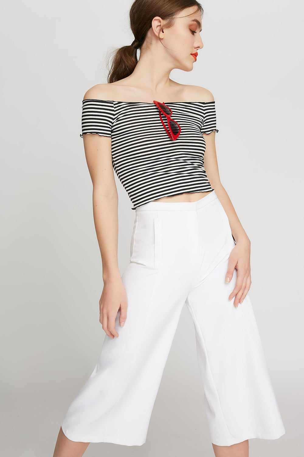 Women Ruffle Off The Shoulder Printed Cropped Blouse Black with White