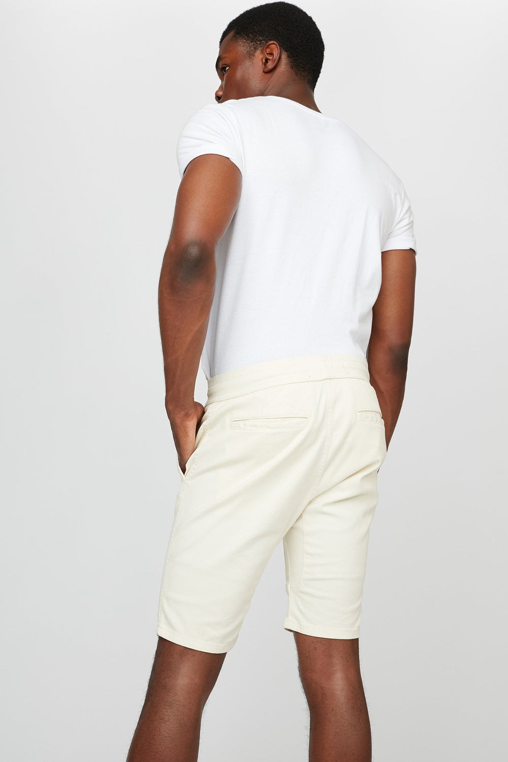 Men Short de jogging mince en toile à taille coulissante Blanc cassé