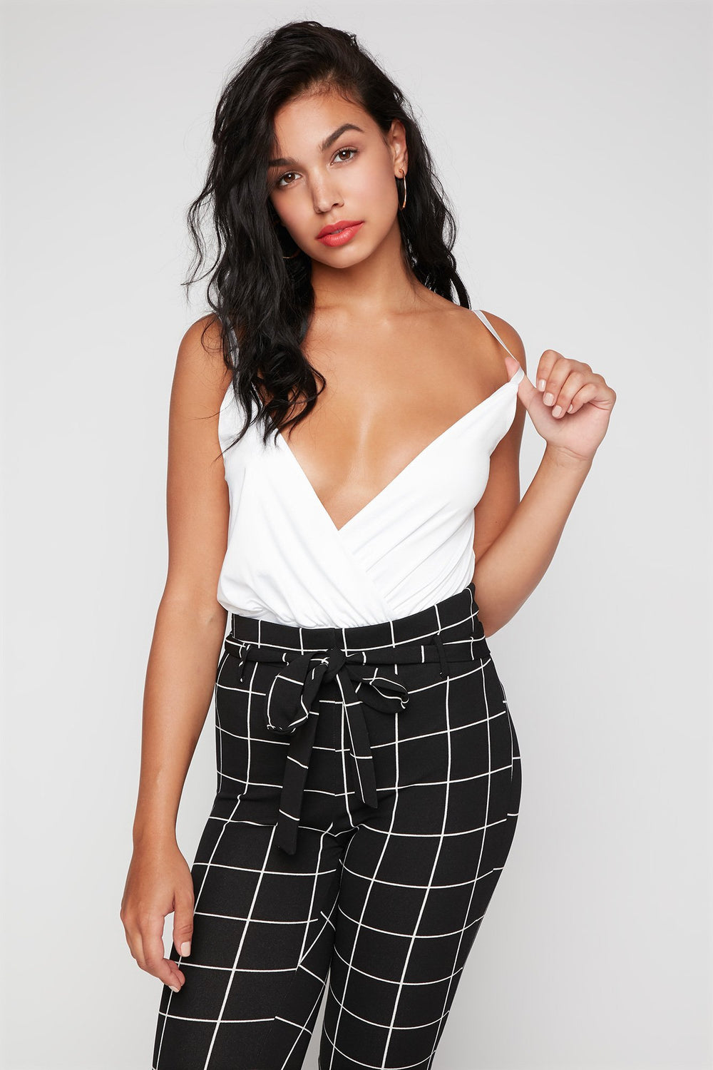 Women Maillot en satin à décolleté plongeant Blanc