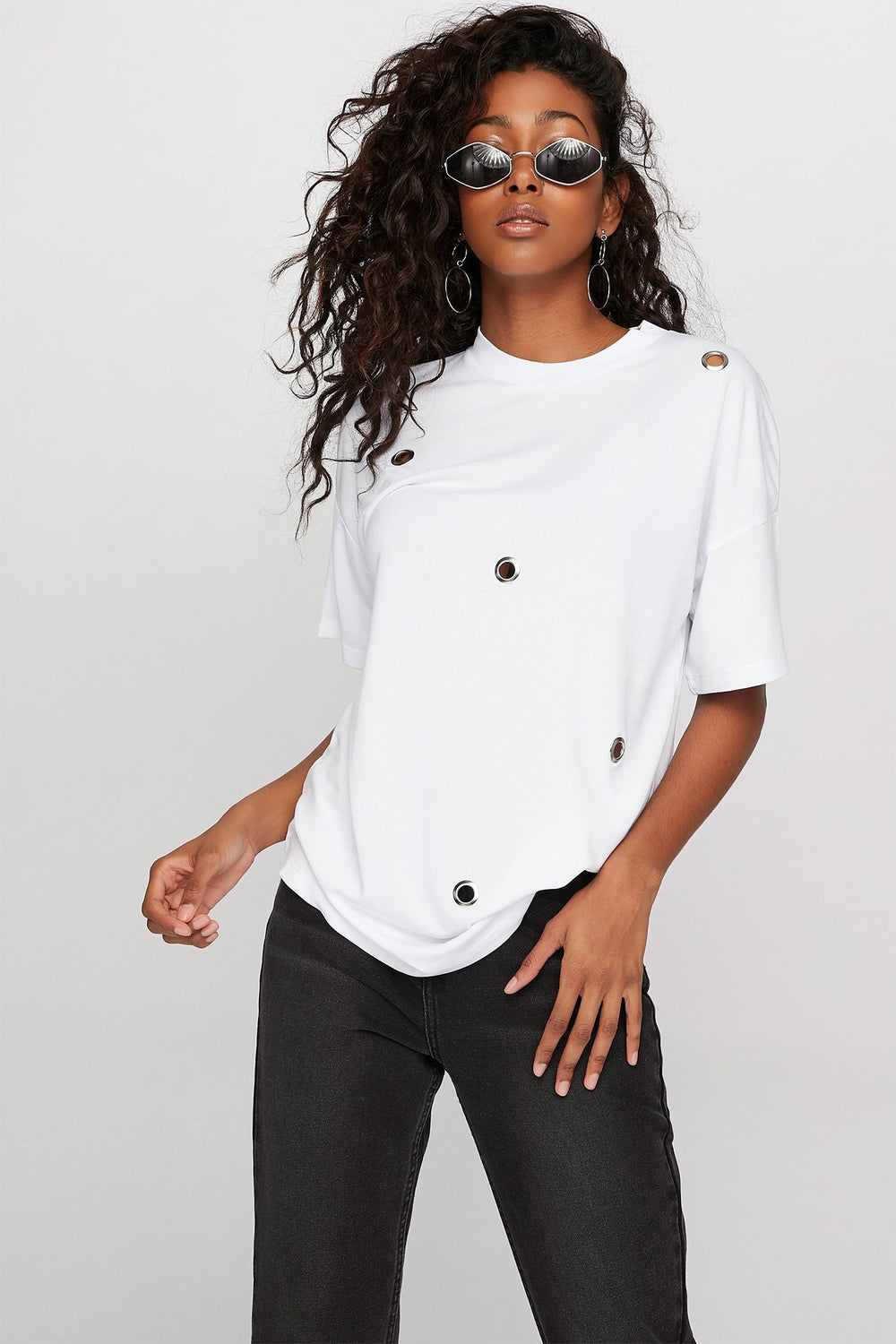 Women T-shirt avec illets et encolure dégagée Blanc