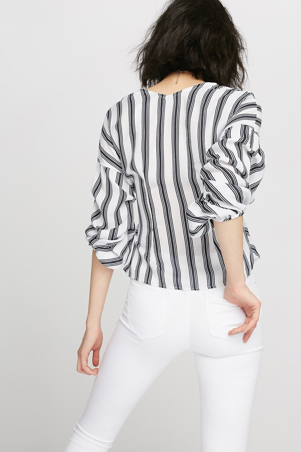 Women Blouse cache-cur volantée à encolure en V avec attache Blanc