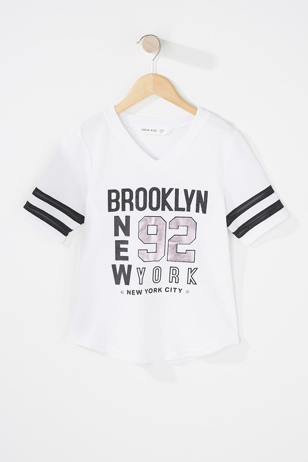 Kids T-shirt imprimé rayé de style universitaire à encolure en V pour fille Blanc