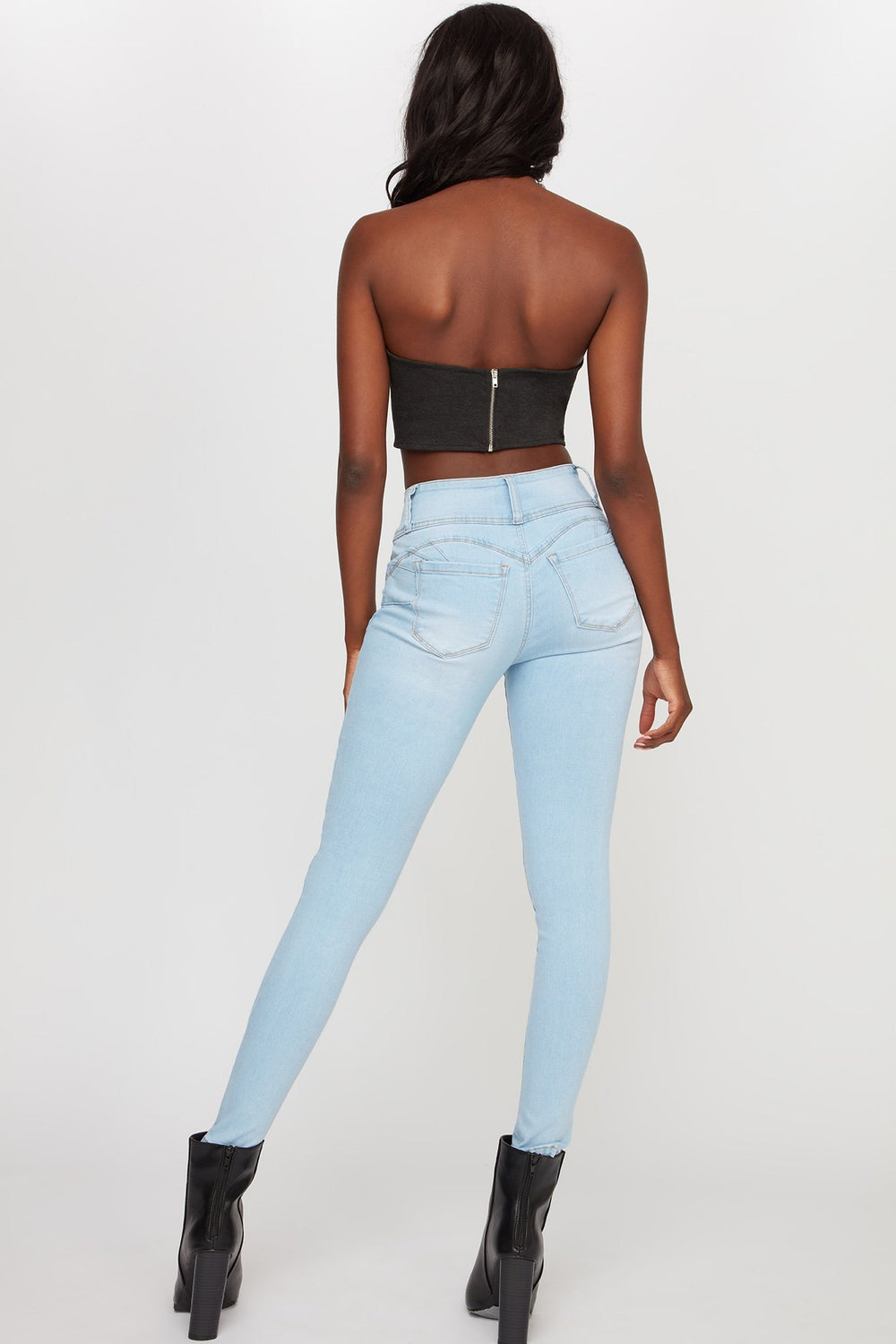 Women Jean remonte-fesses étroit avec patte de boutonnage triple Bleu denim pâle