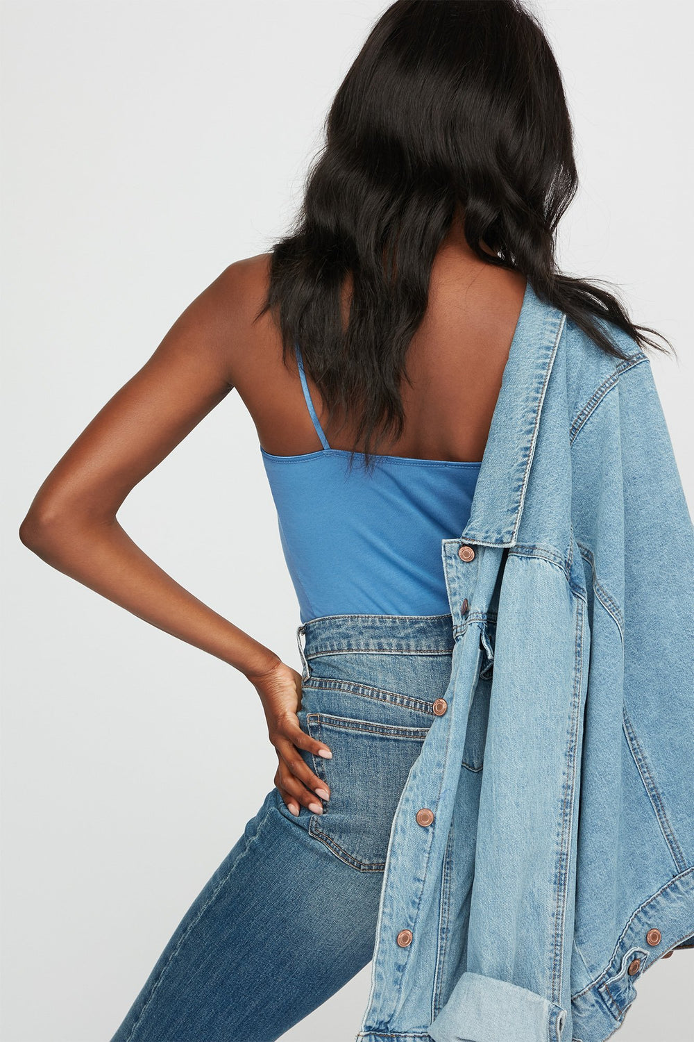 Women Camisole de base colorée à encolure arrondie Bleu denim