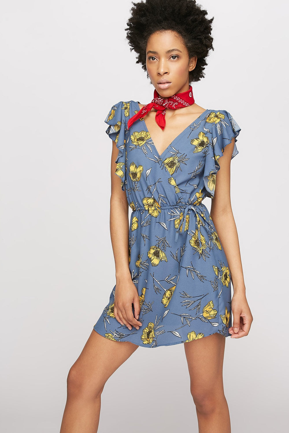 Women Minirobe cache-cur volantée imprimée avec attache Bleu denim