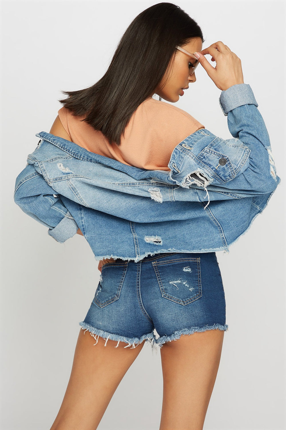 Women Short en denim d'aspect usé à broderies florales avec franges Bleu denim