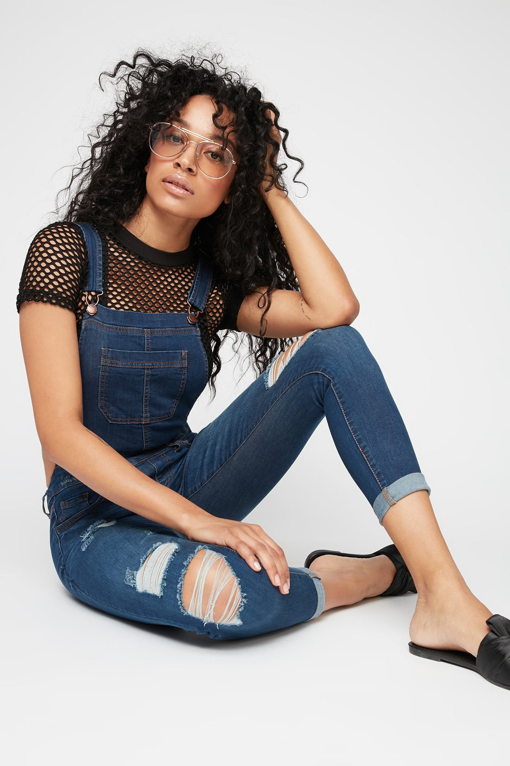 Women Salopette étroite en denim d'aspect usé avec revers roulés Bleu foncé