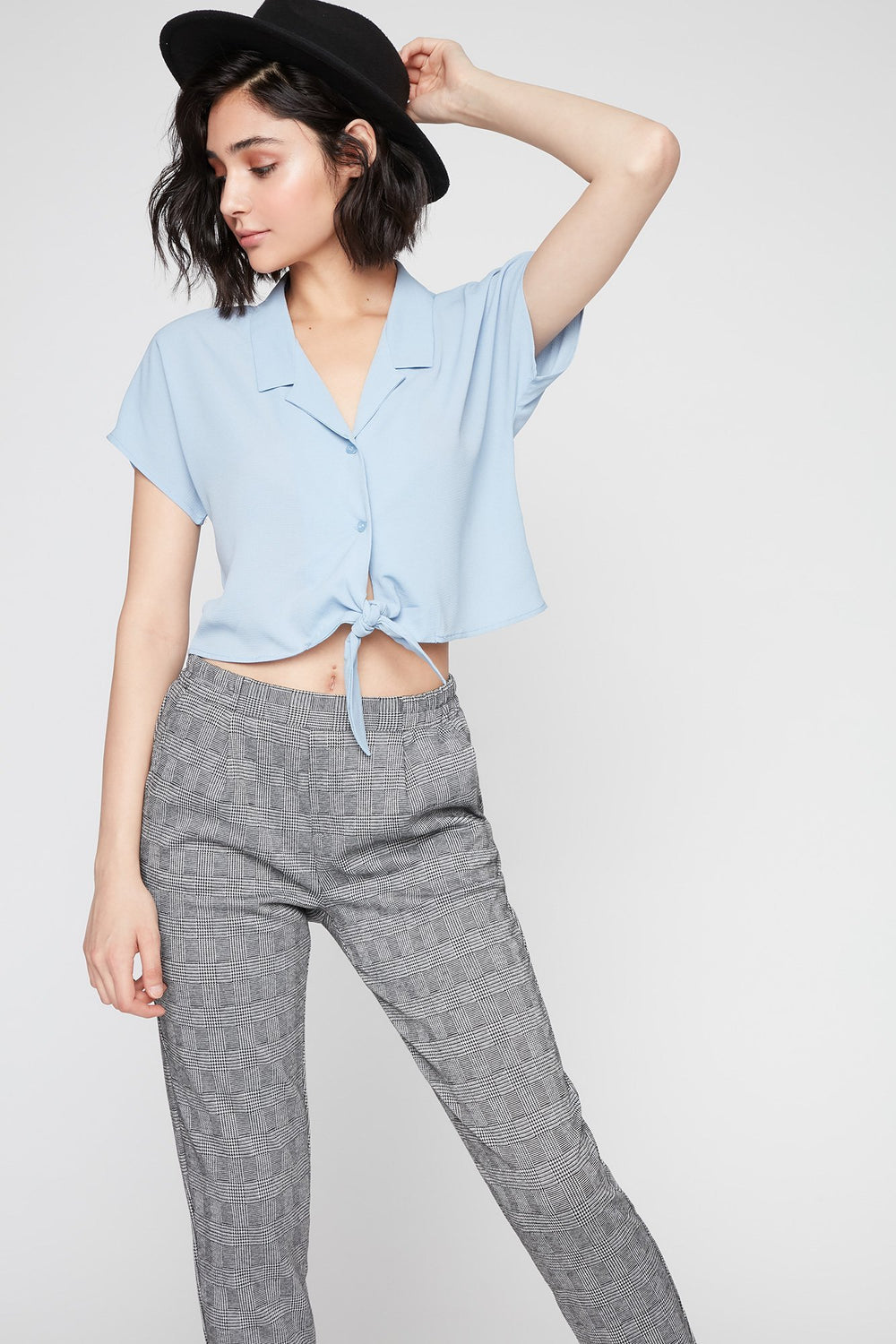 Women Blouse courte boutonnée nouée devant Bleu layette
