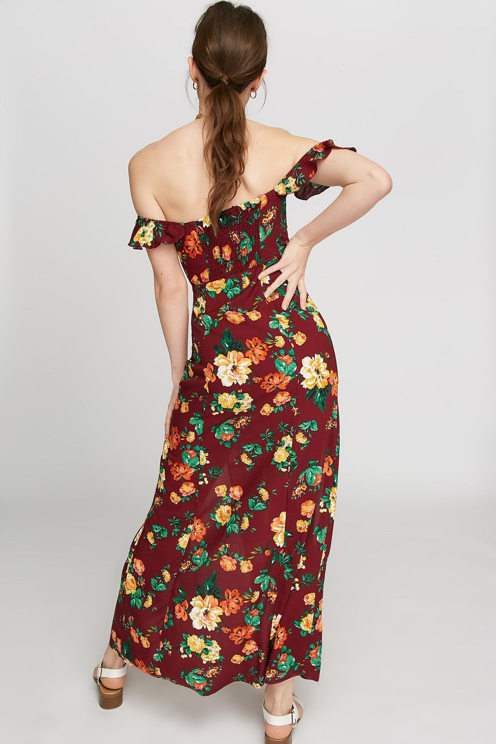 Women Robe maxi volantée fleurie avec fentes et épaules dénudées Bourgogne