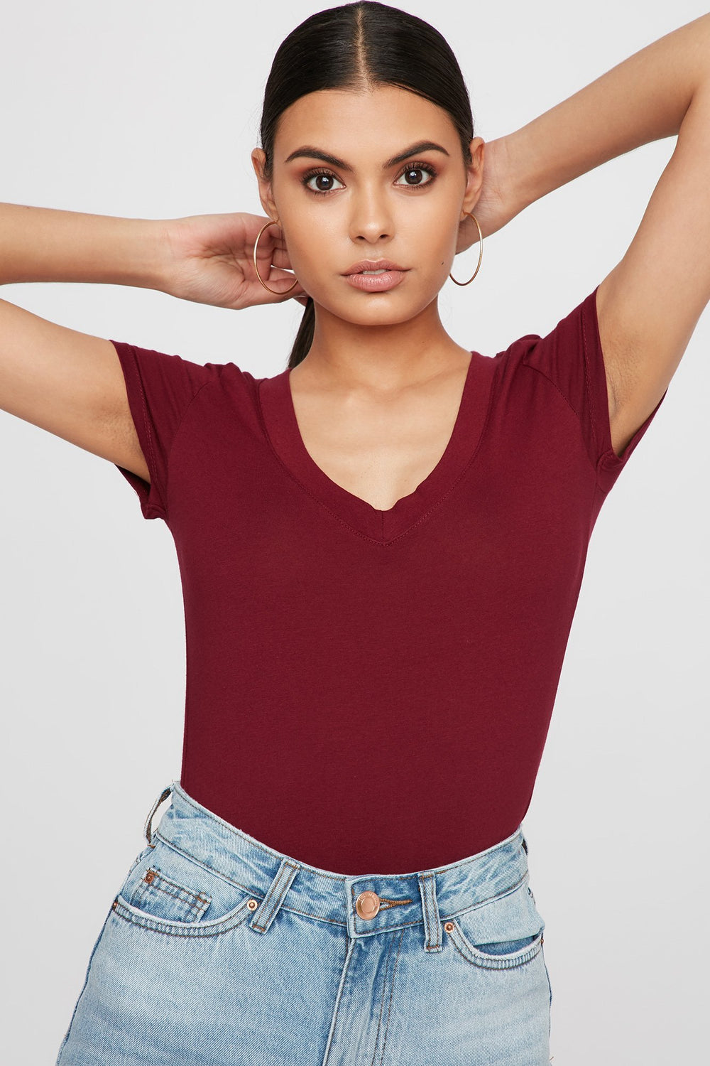 Women T-shirt de base à encolure en V Bourgogne