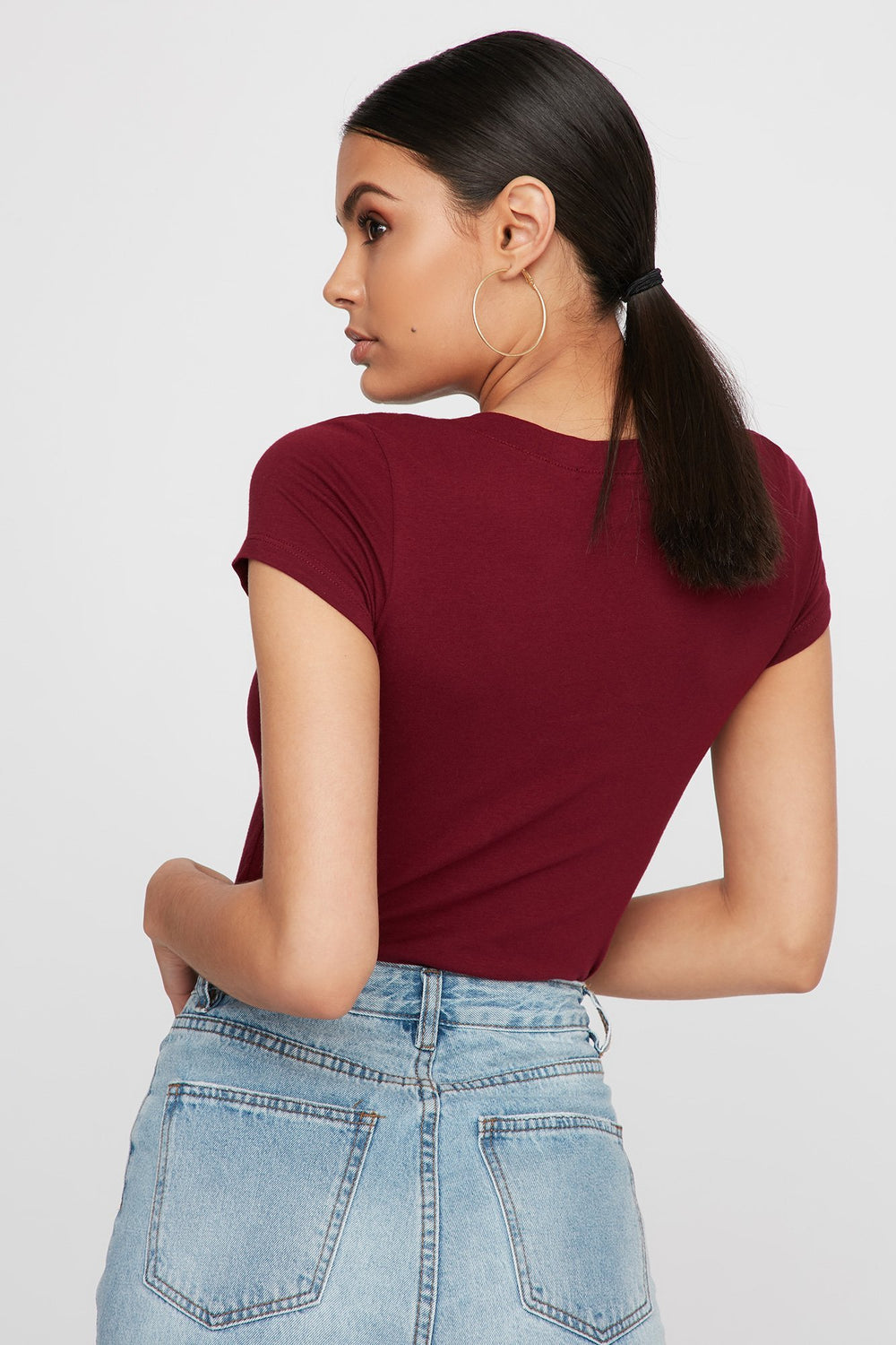 Women Basic V-Neck T-Shirt Burgundy