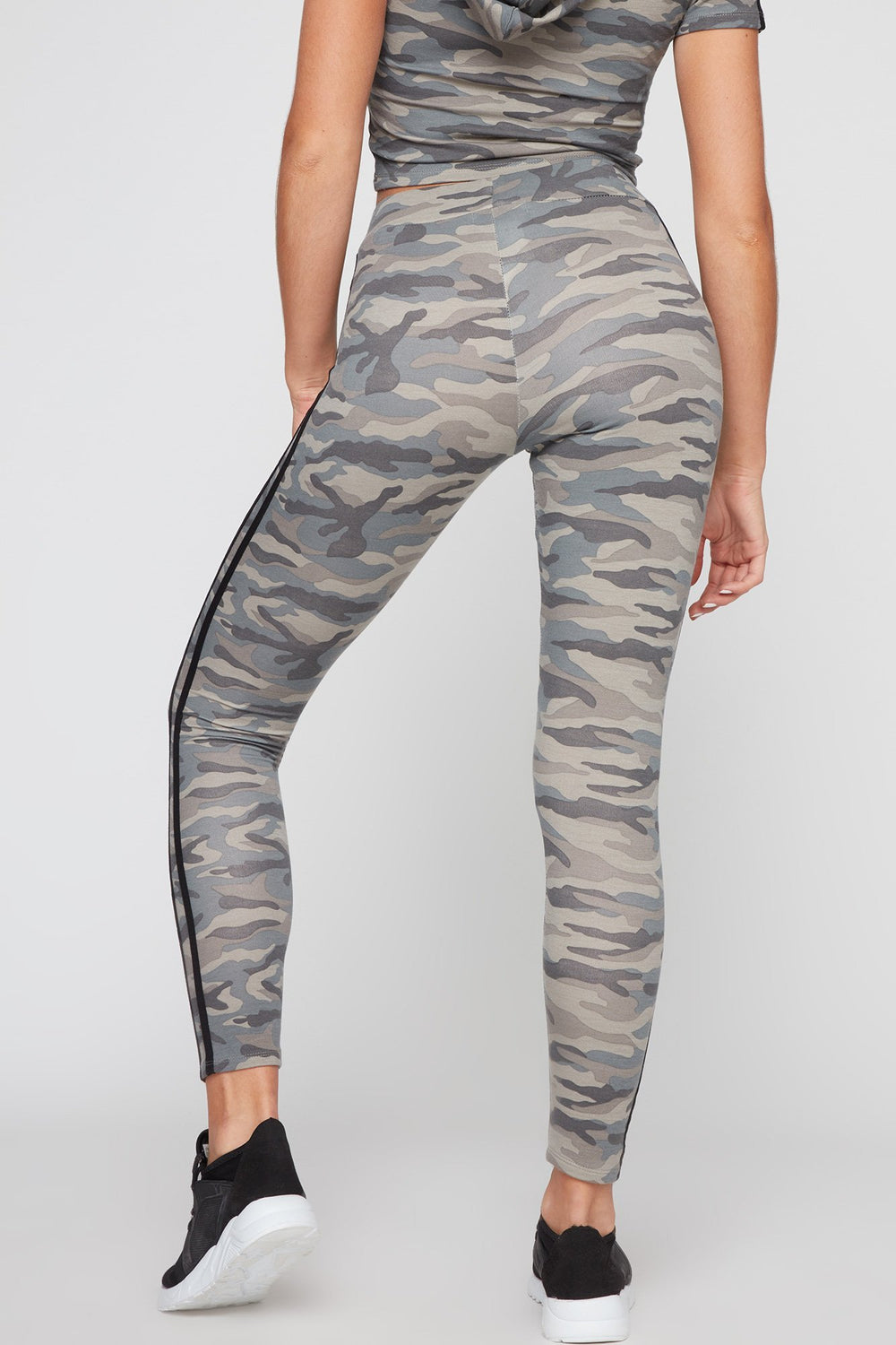 Women Ribbed Varsity Striped Drawstring Pant Camouflage