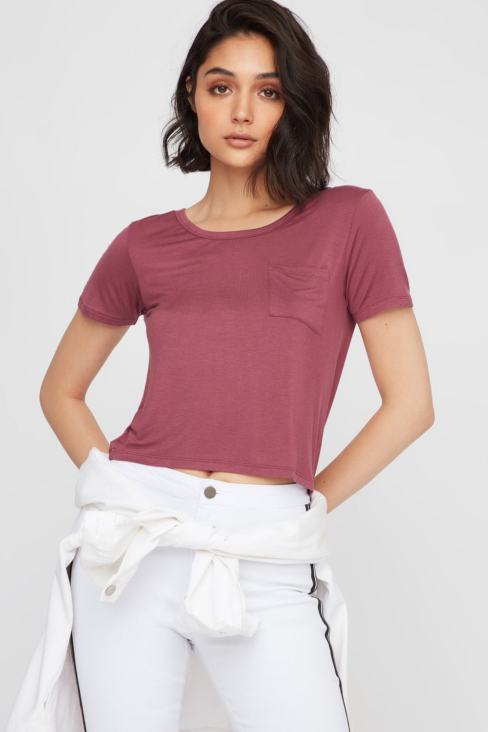 Women T-shirt court à encolure arrondie et dos en T Cerise