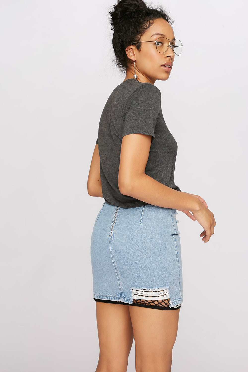Women Basic Crewneck Pocket T-Shirt Charcoal