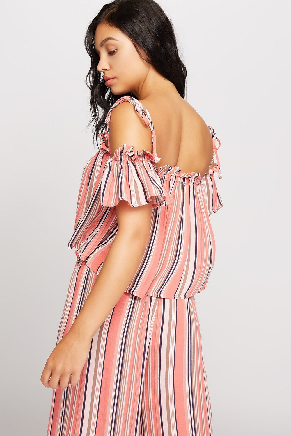 Women Blouse volantée rayée à épaules dénudées avec attache Corail