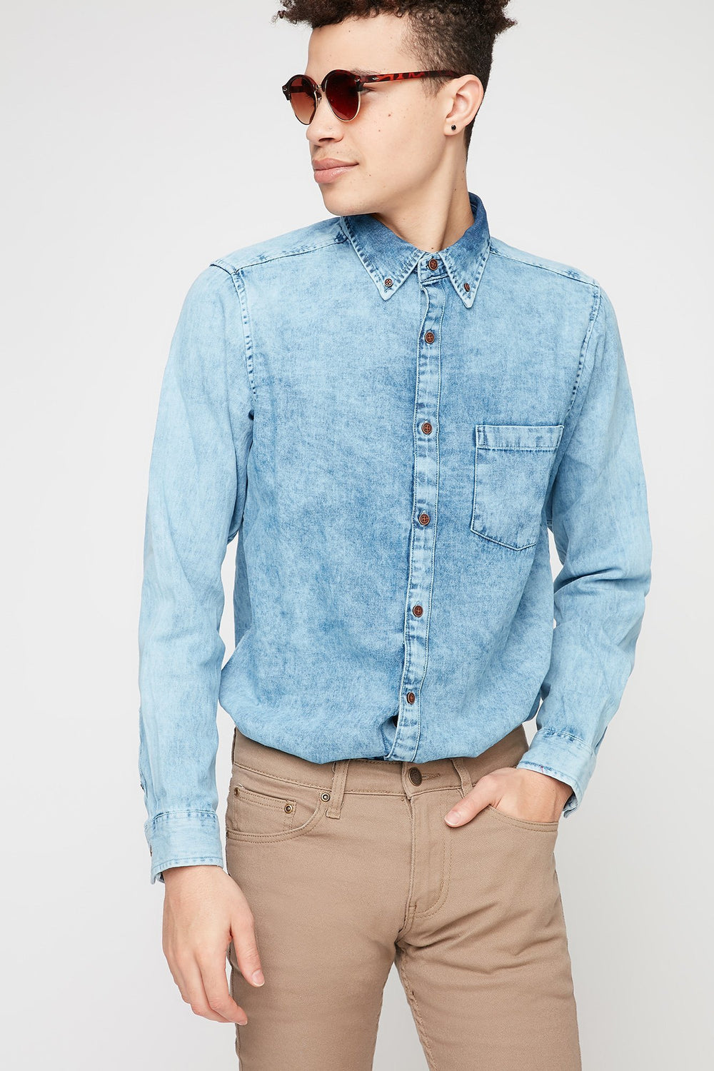 Men Light Wash Button-Up Pocket Denim Shirt Denim Blue