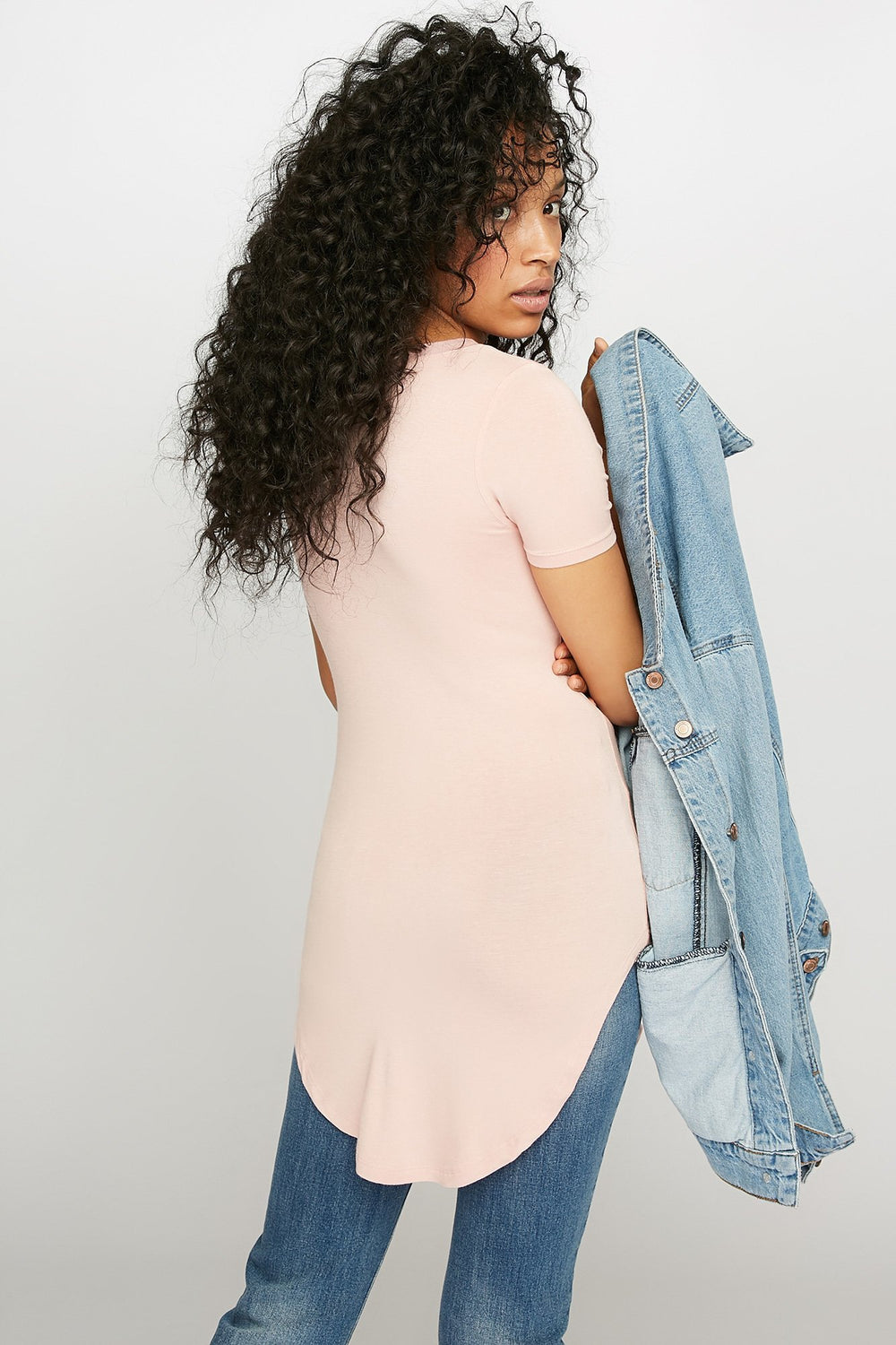 Women Scoop Neck Longline Dolphin Hem T-Shirt Dusty Rose