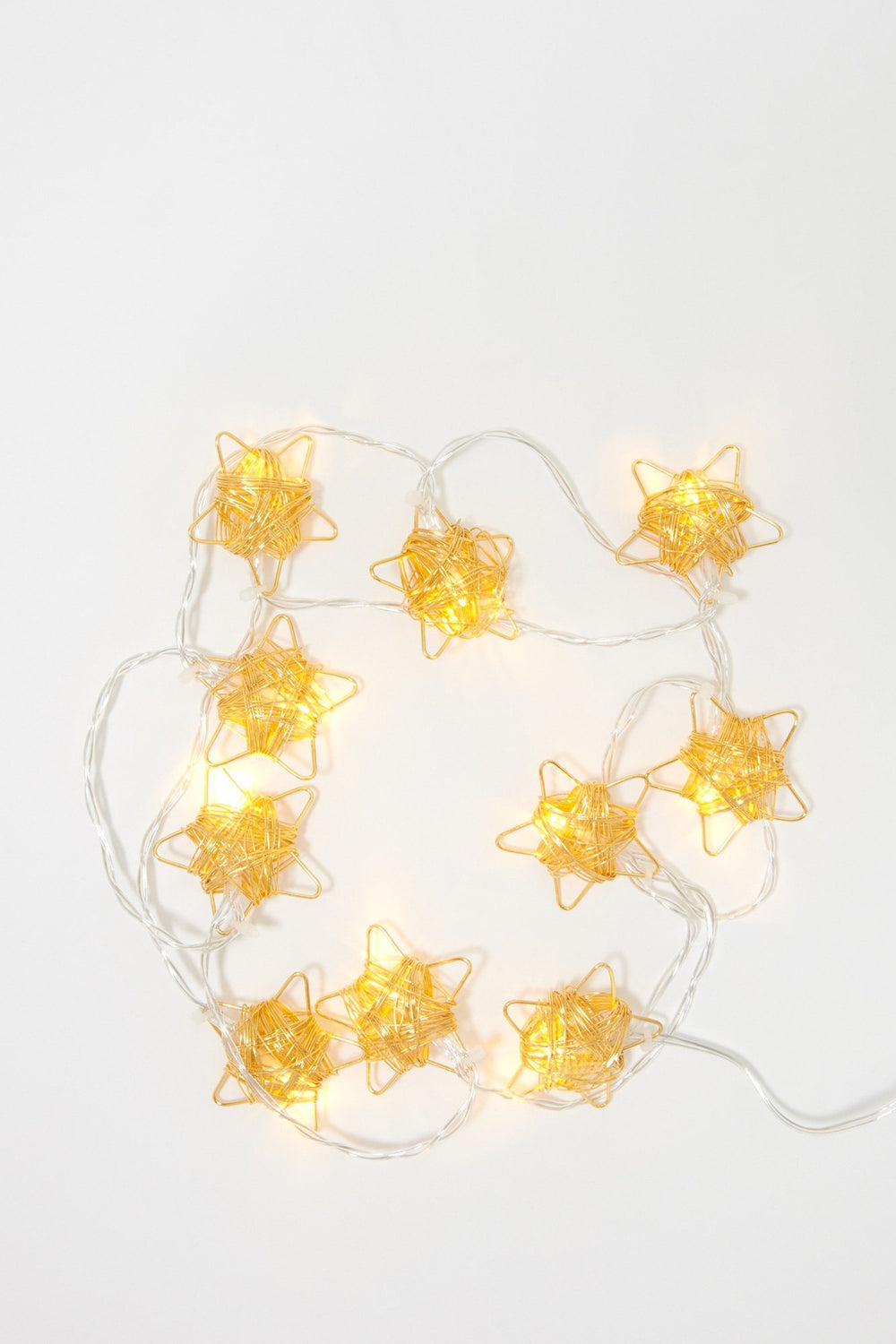 Women Wire Star String Lights Gold