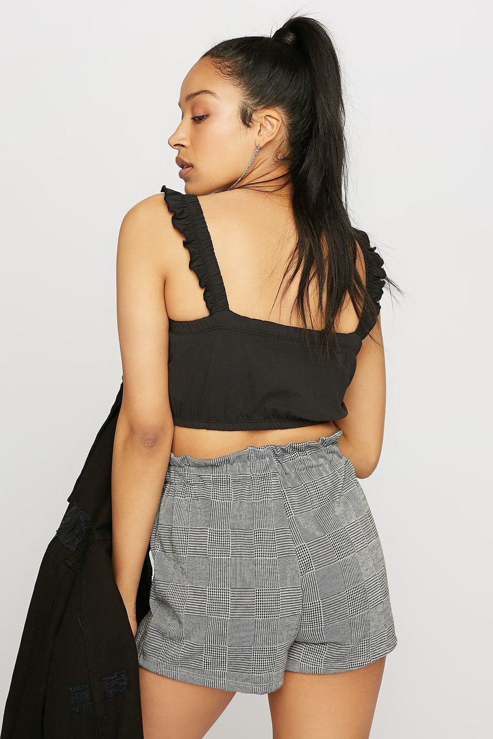 Women Short volanté  à taille roulée avec carreaux et attache Gris