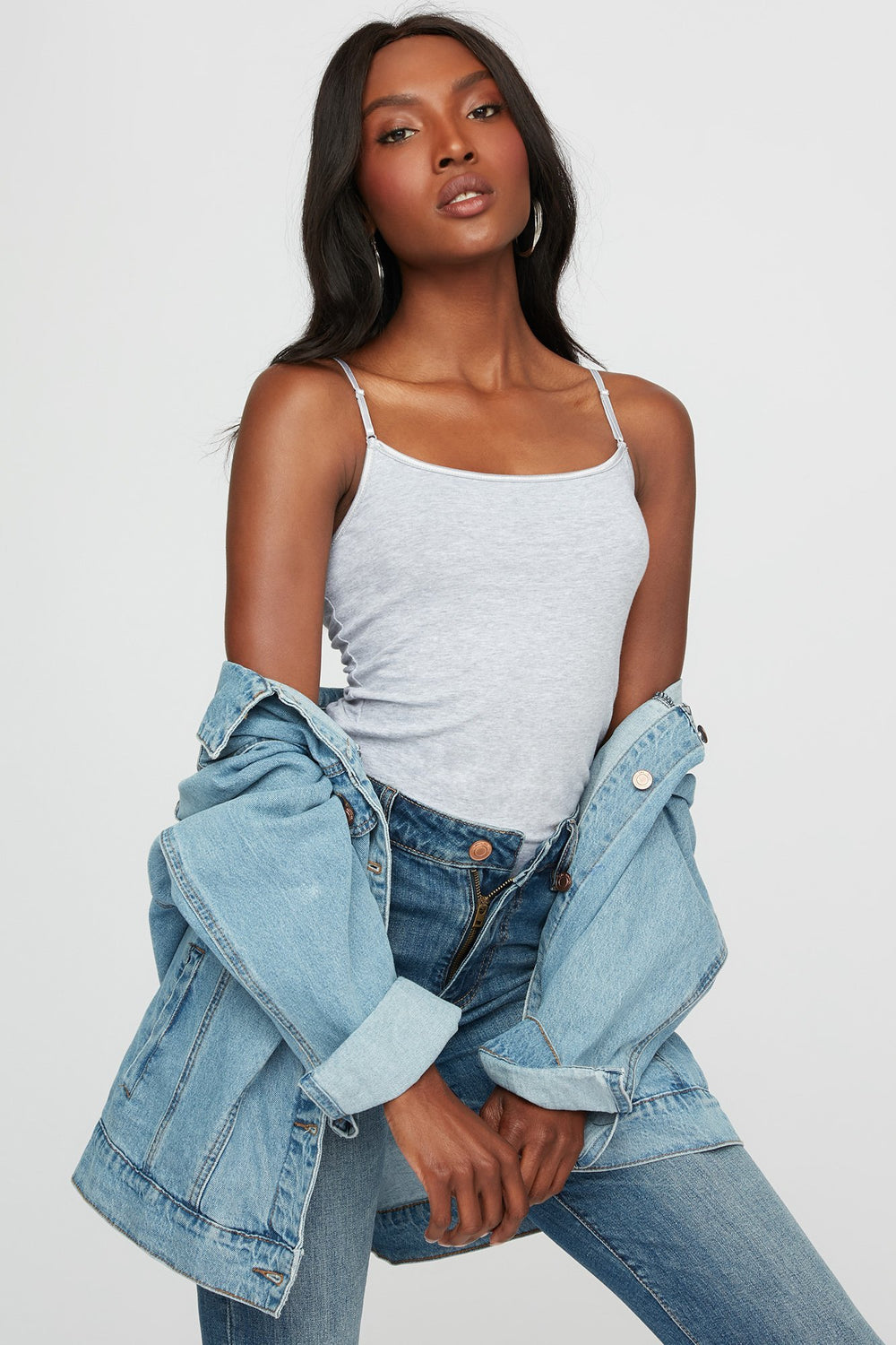 Women Camisole de base colorée à encolure arrondie Gris