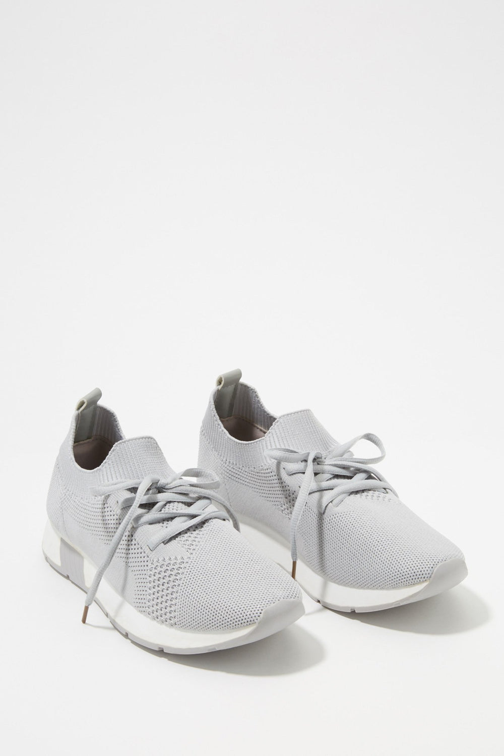 Women Espadrilles lacées perforées en tricot scintillant Gris