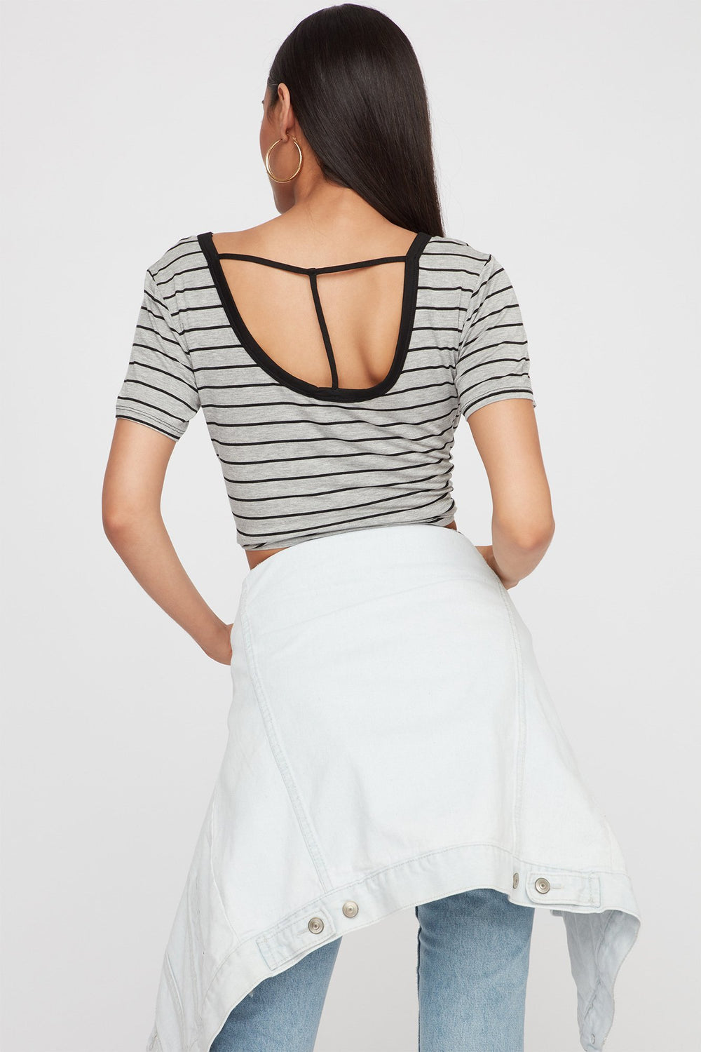 Women T-shirt court rayé à dos en T Gris