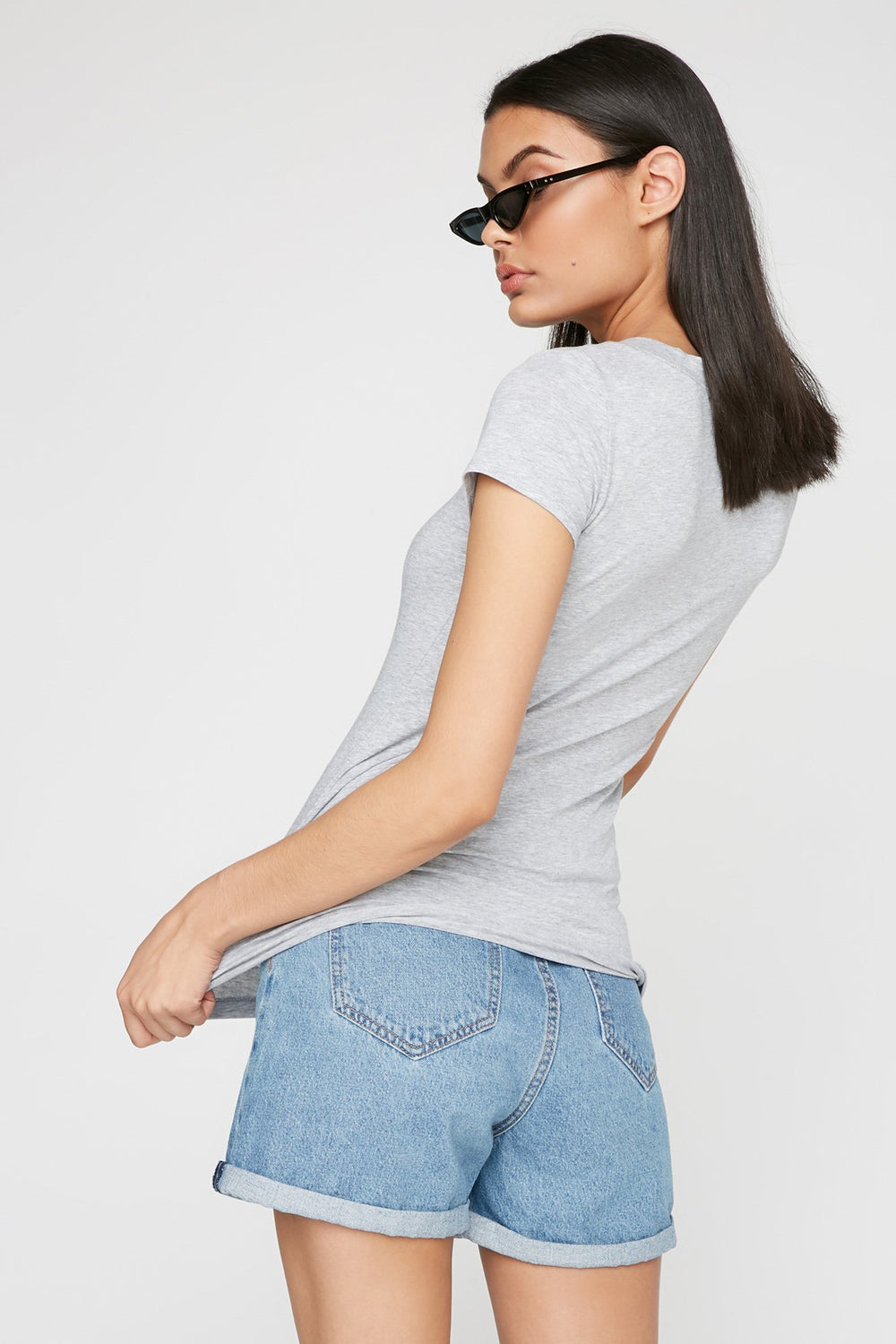 Women T-shirt de base à encolure en V Gris