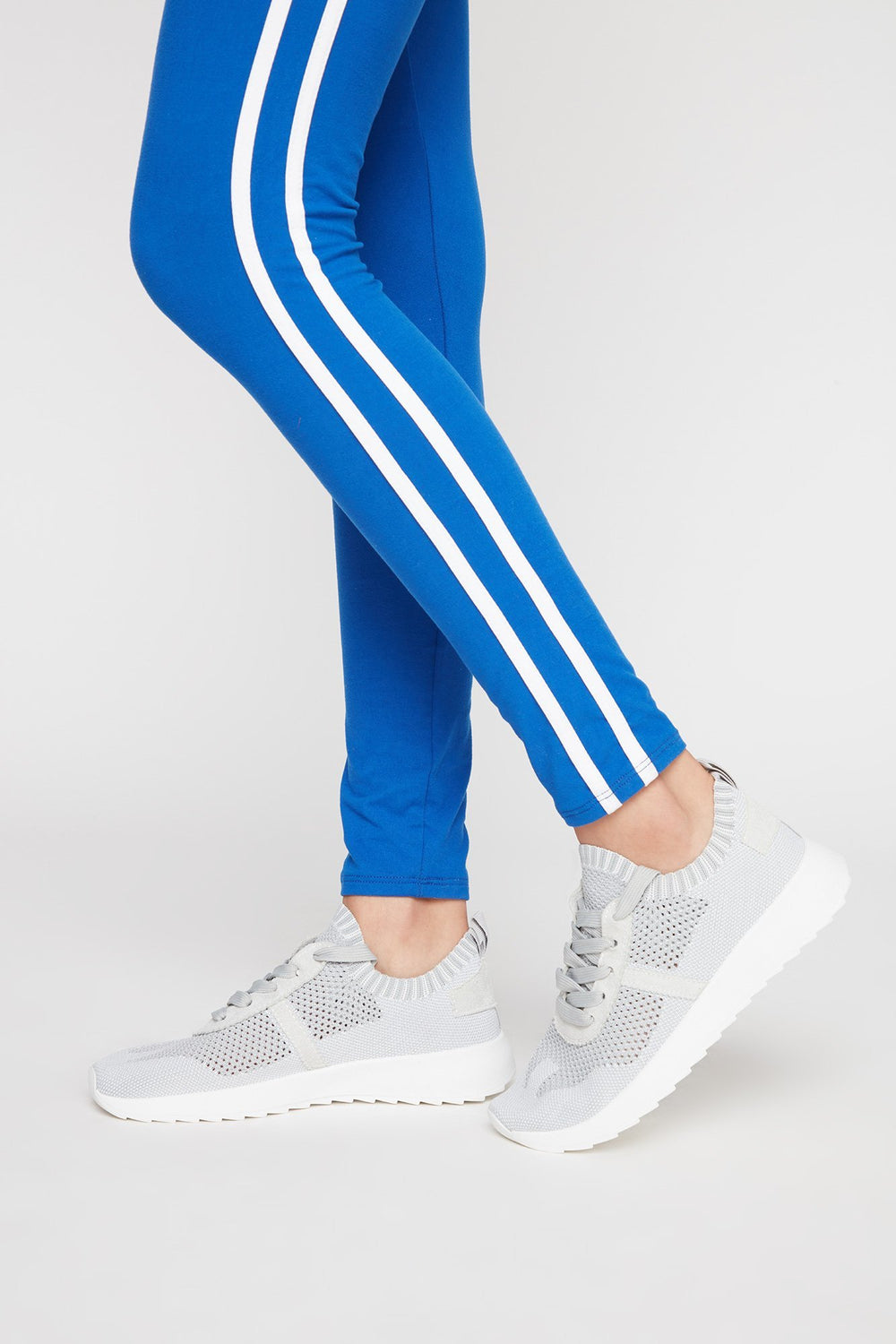 Women Mesh Atheltic Lace-Up Sneaker Heather Grey