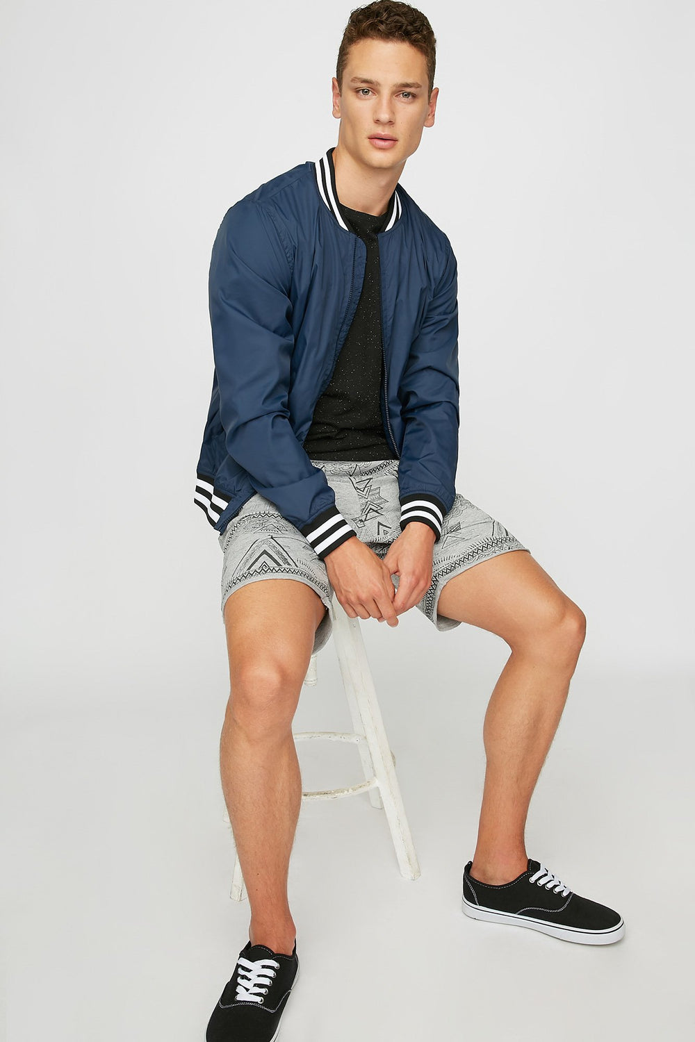 Men Printed Fleece Drawstring Jogger Short Heather Grey