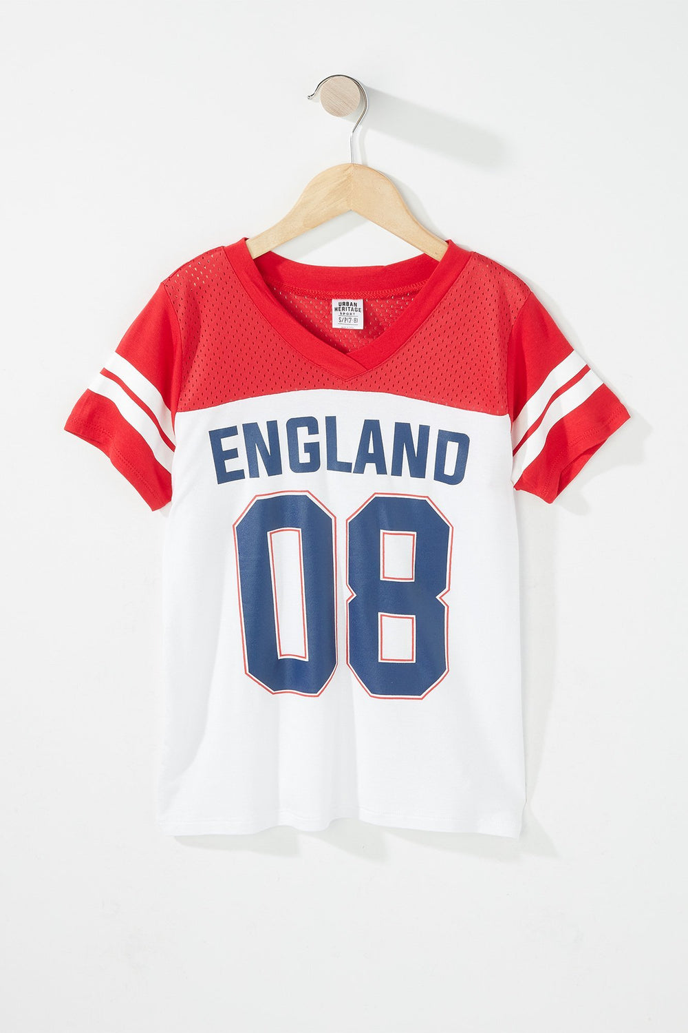 Kids T-shirt rayé de style universitaire en filet avec imprimé World Cup et encolure en V pour fille Ivoire