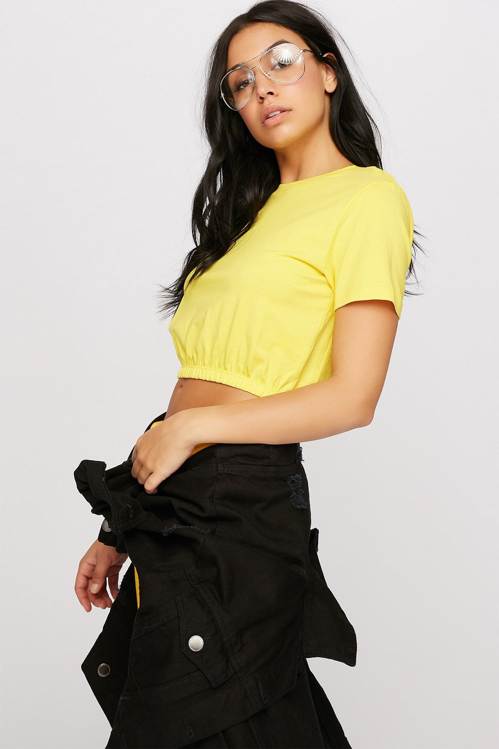 Women T-shirt court cintré à encolure dégagée Jaune