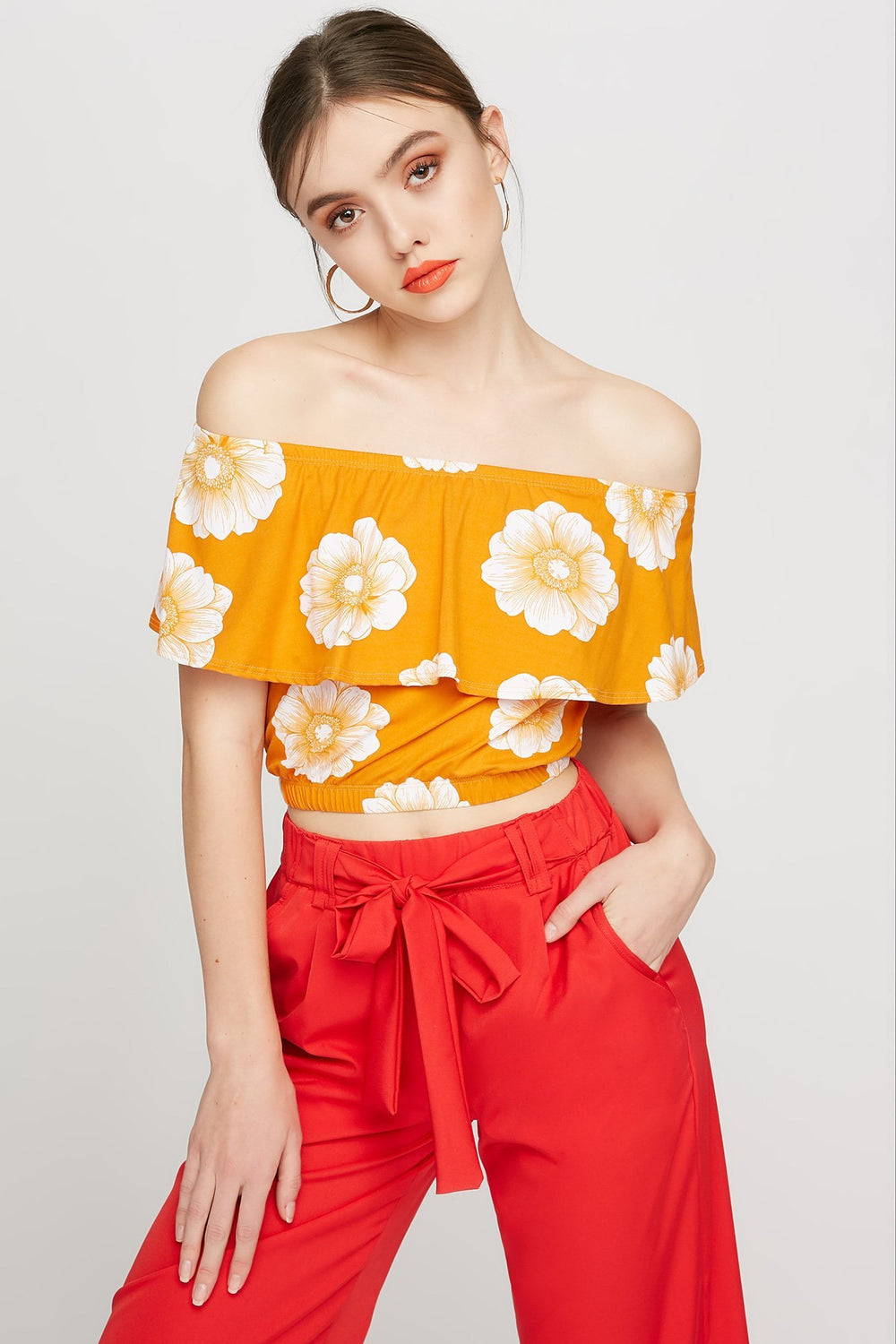 Women Blouse courte volantée fleurie à épaules dénudées Jaune