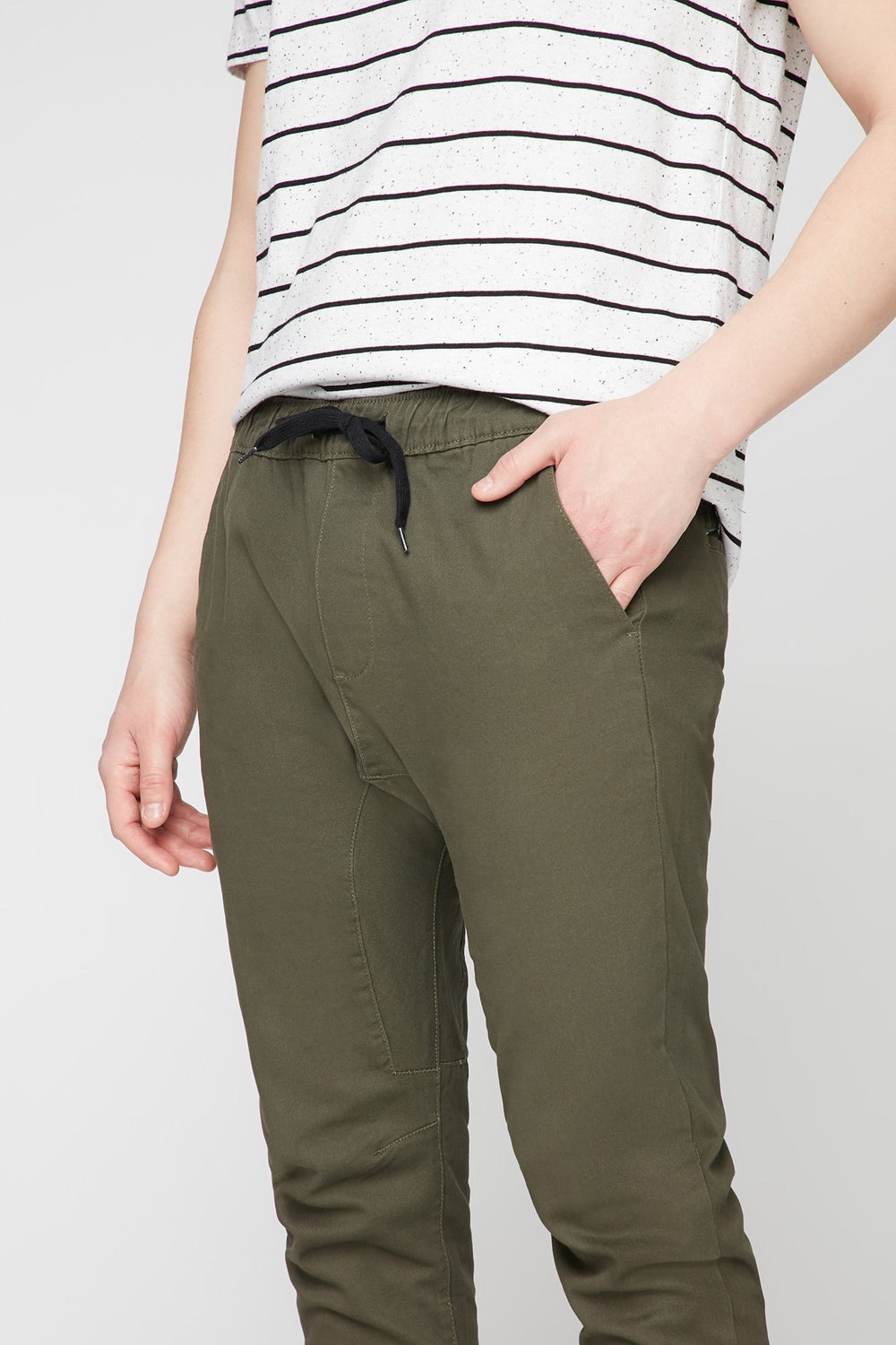 Men Olive Twill Drawstring Jogger Khaki