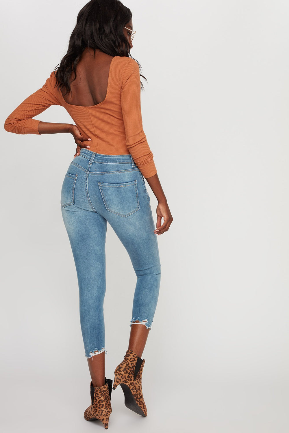 Women High-Rise Distressed Cropped Skinny Jean Light Denim Blue