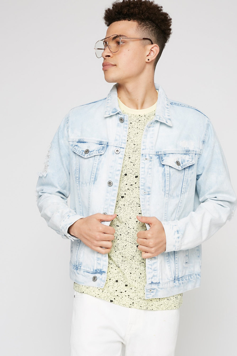 Men Acid Wash Distressed Denim Trucker Jacket Light Denim Blue